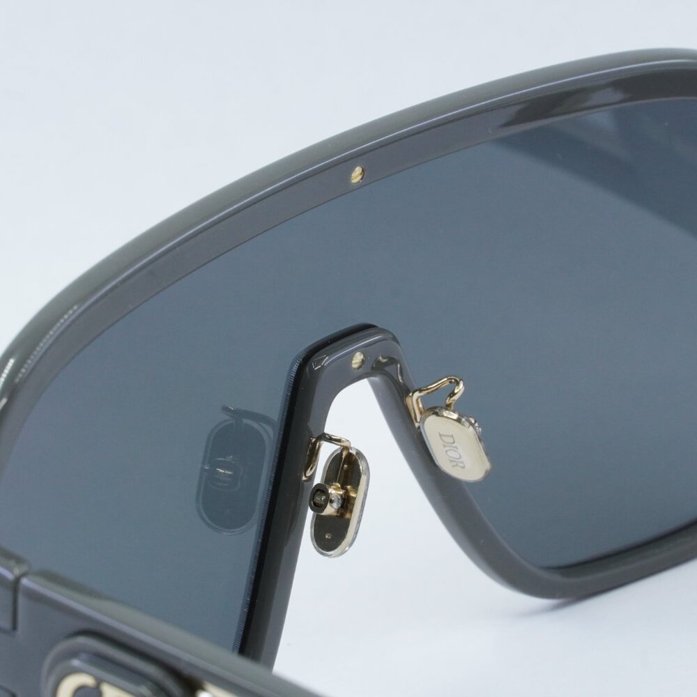 Dior Black and Gold Sunglasses - Picture 4 of 11